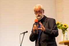 Begrüßung: Schulleiter Dr. Ludwig Wenzel